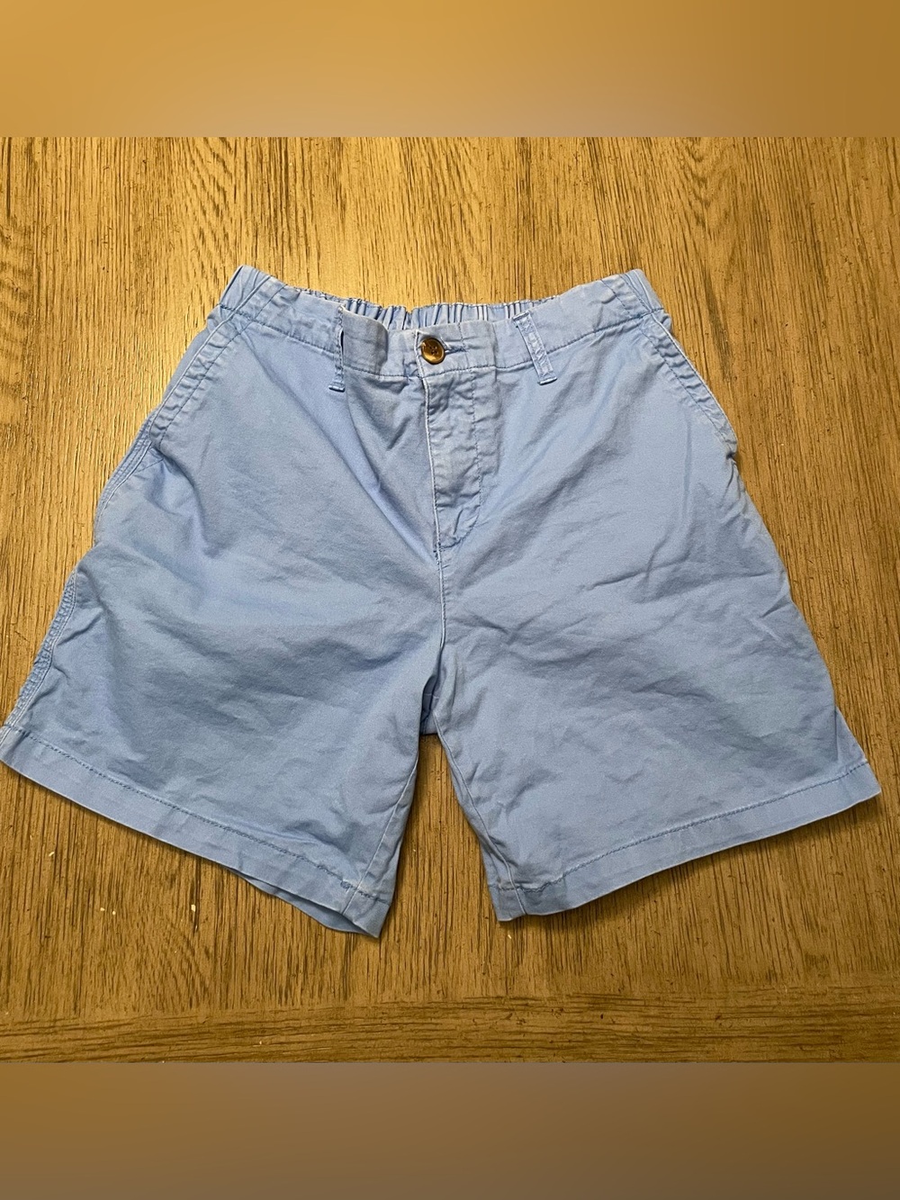 Old Navy women’s shorts, size small, light blue.
